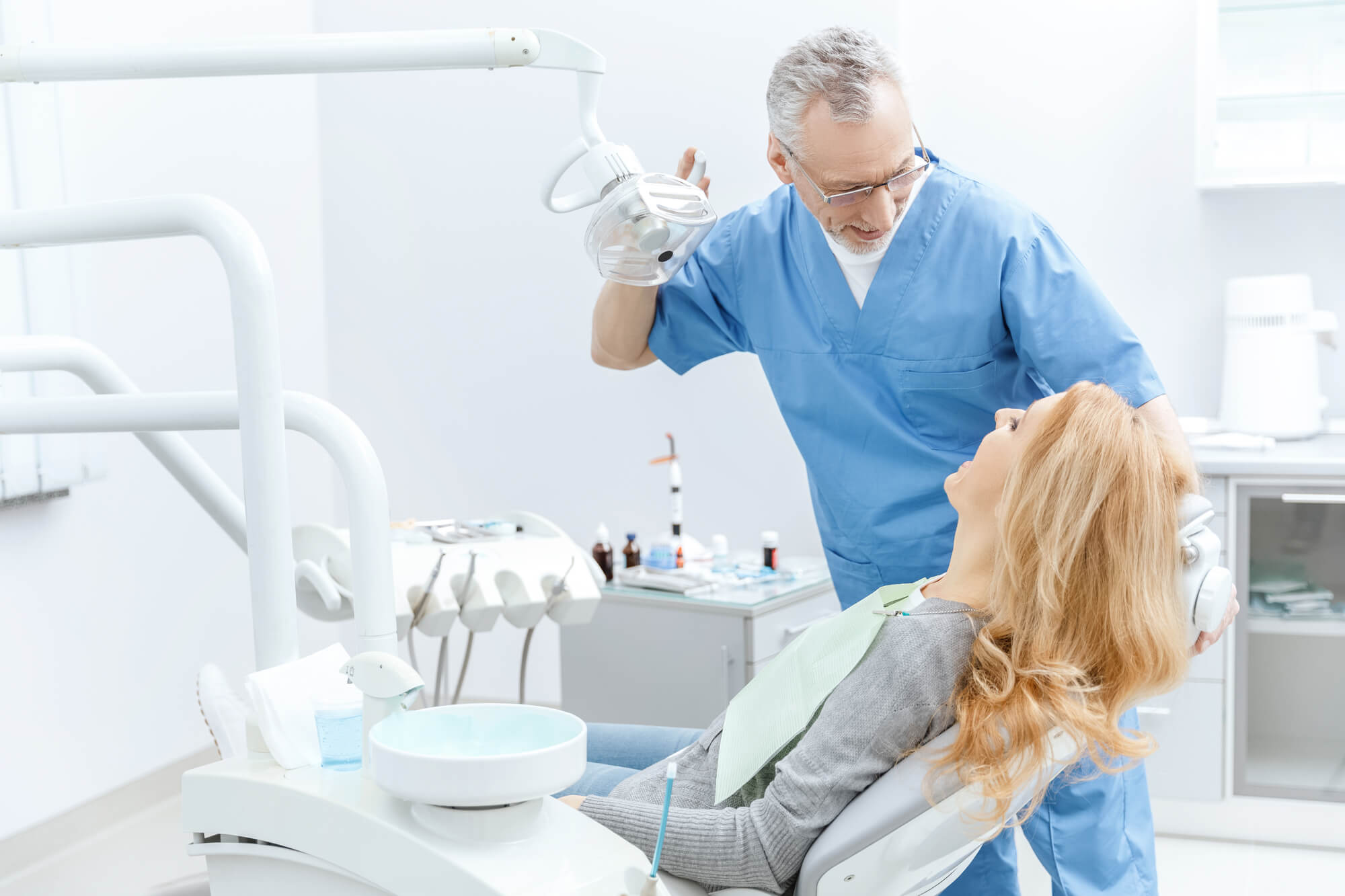 Things You Should Know About Dental Implants